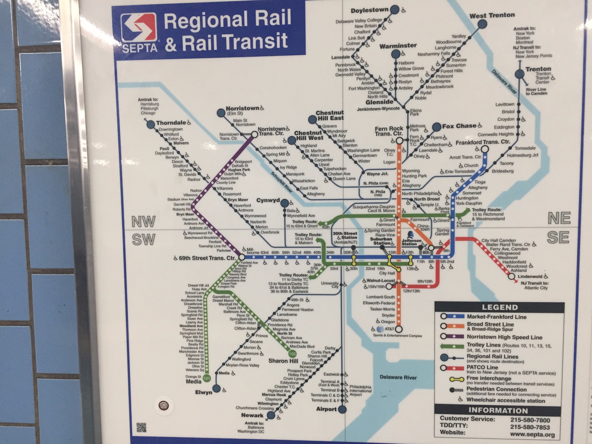 这是,费城的地铁线路图,和费城连接其他城市的一些铁路图.