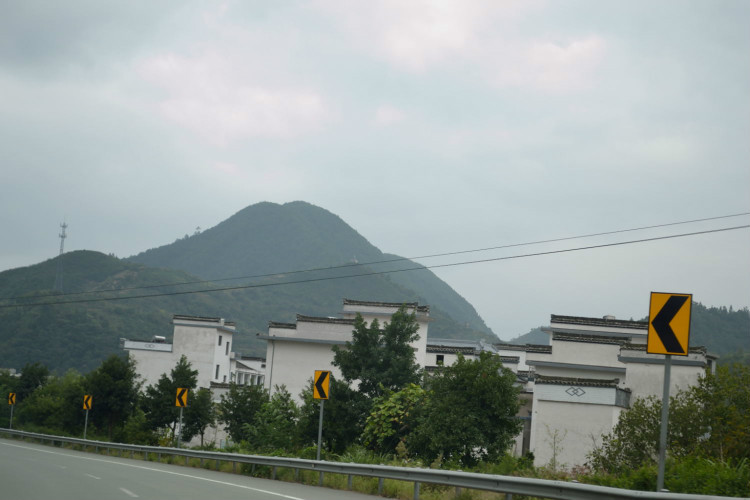 黄山市市区有多少人口(2)