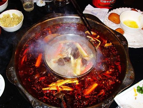 刘一手火锅人均消费_重庆刘一手老火锅店面(3)