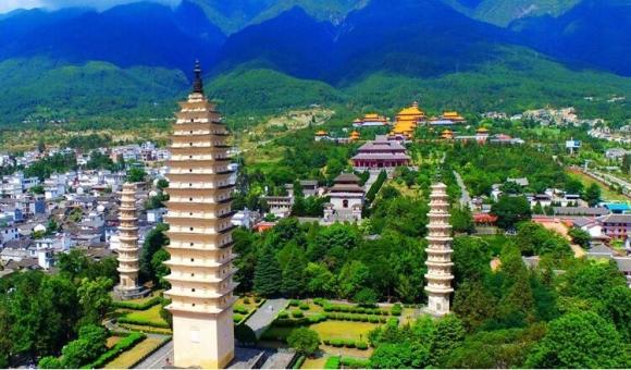 大理崇圣寺三塔