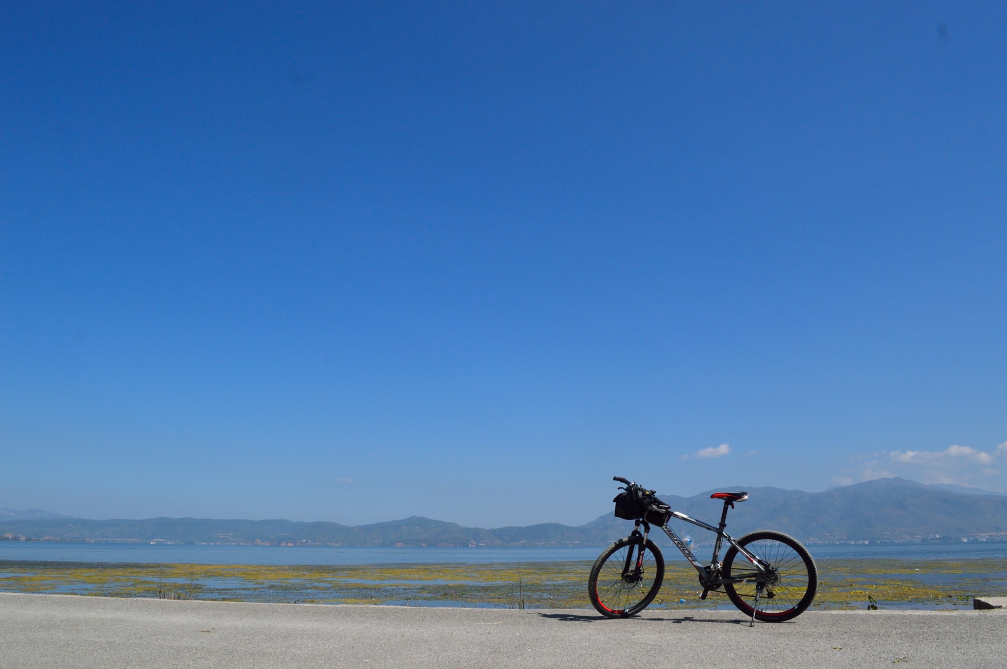 环洱海西路,莉莉的家 环洱海西路,莉莉的家 环洱海西路,莉莉的家 环
