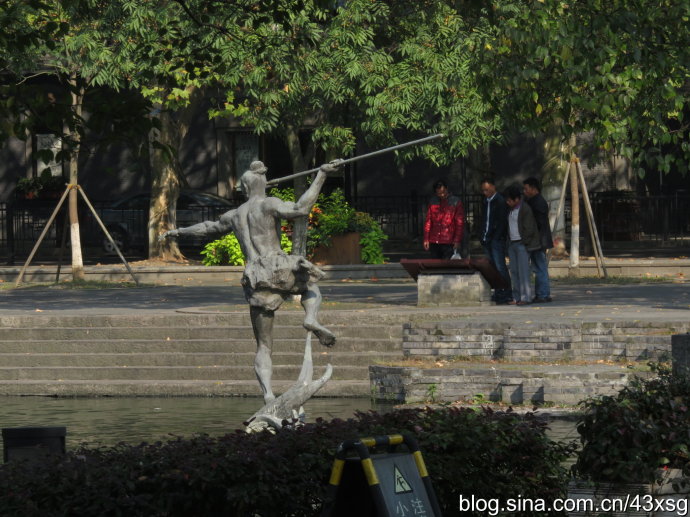 《水浒传》第一百十四回涌金门张顺归神,指的就是此门.