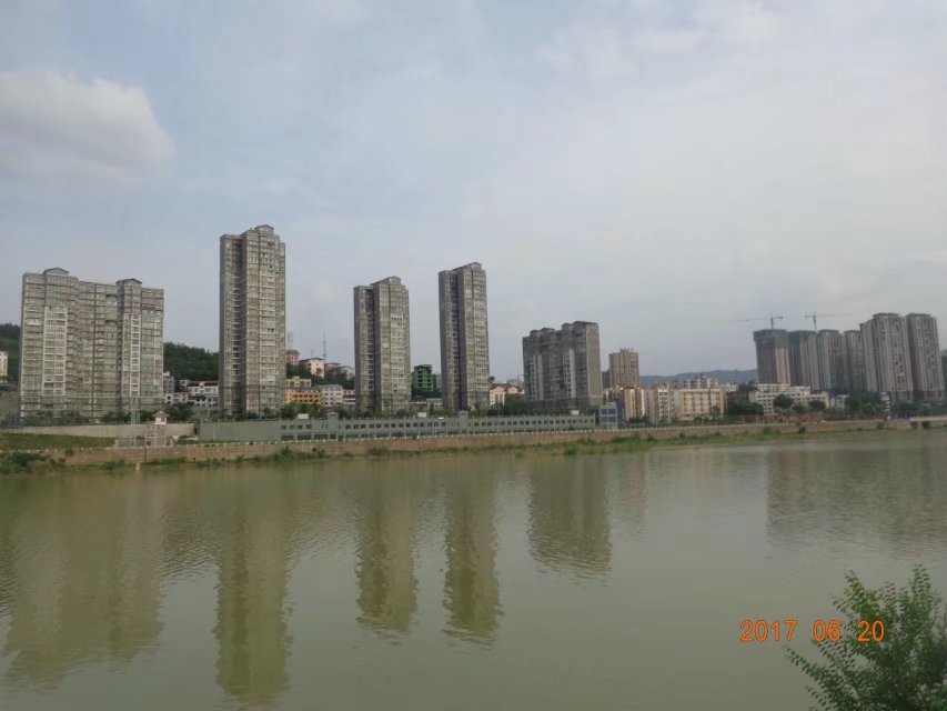 wKgBZ1lSI4KAN_lxAADh7r_w49001.jpeg?imageView2%2F2%2Fw%2F600%2Fq%2F90
