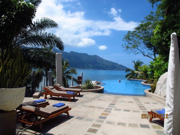 行走旅行酒店 wKgBjE9ESDze2LMbAAMwOXDZsj490.jpeg?imageView2%2F2%2Fw%2F600%2Fq%2F90