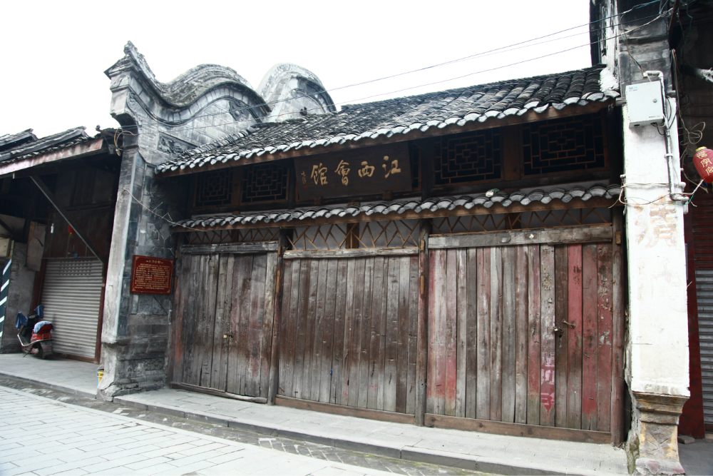 乾隆年间经济总量_乾隆年间玉圭真品图片(2)