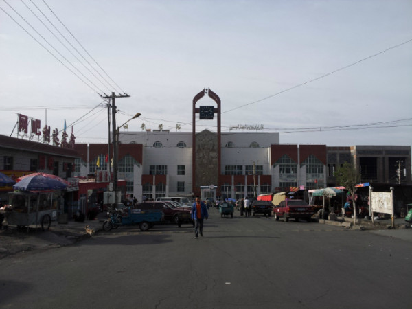 塔里木盆地在哪个自治区 wKgB3FHIYbaAZpPIAAM8L-V3EXs05.jpeg?imageView2%2F2%2Fw%2F600%2Fq%2F90