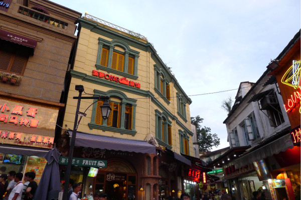 小巷偶遇猜成语大全_小巷站街女图片大全