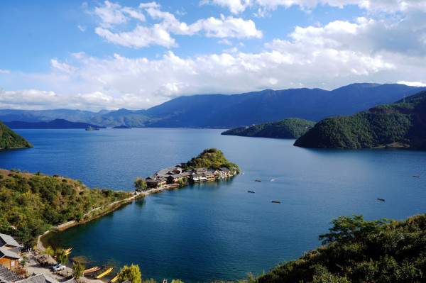 真实的大理攻略 wKgB4lJuhUWAK6jsAA4D8IURQEk03.jpeg?imageView2%2F2%2Fw%2F600%2Fq%2F90