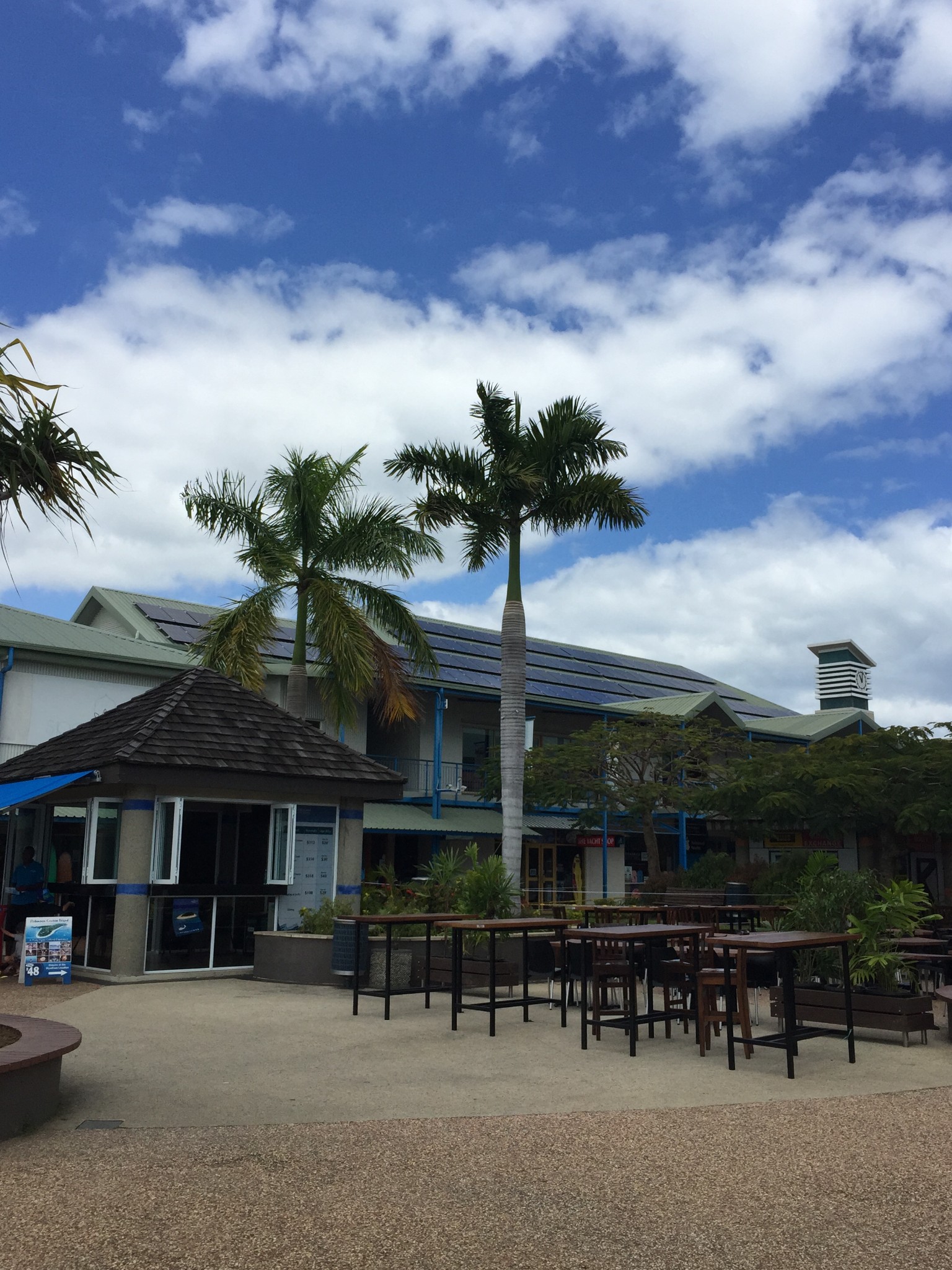 斐济gdp_在国内5块钱以下就可以喝到的 斐济依云 矿泉水有这些 简直是捡到宝了(2)